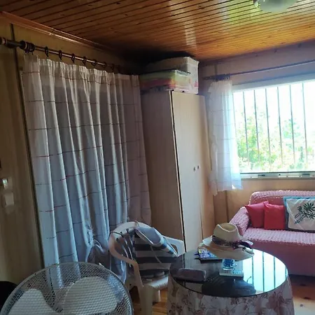 οικία αγρόκτημα בית נופש Bouzaíika